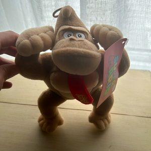 Donkey Kong 8 Inch Stuffed Plush Toy -NWT